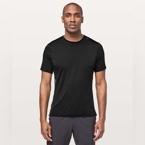 EUC Lululemon Fast & Free Short Sleeve
Black / Obsidian Size XL